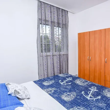 Jadranka Apartment *